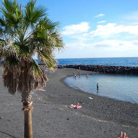 Delightful With Ac And 500m From Beach
