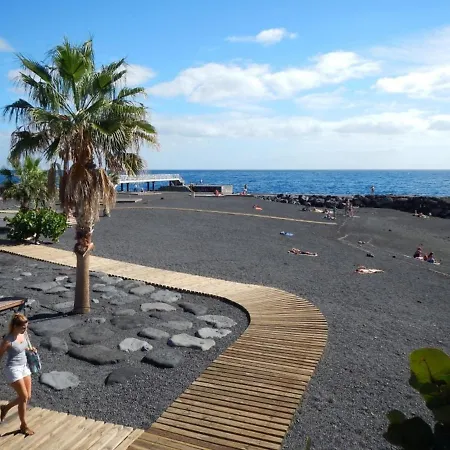 Delightful With Ac And 500m From Beach *